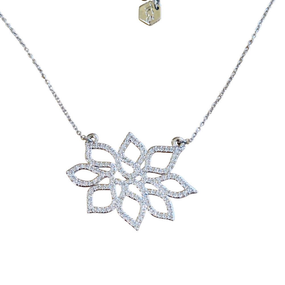 Touchstone Crystal by Swarovski TCS Poinsettia‎ Necklace Silver Crystals Flower